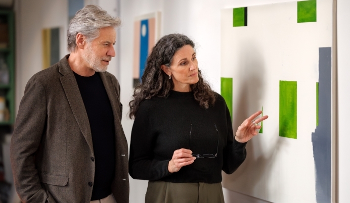 Couple in an art gallery